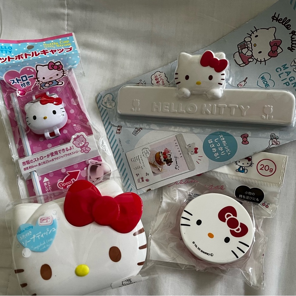 Hello Kitty’s Set